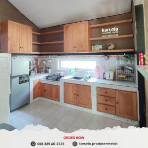 Pengrajin Lemari Kitchen Set Custom Solo Raya
